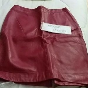 GENUINE  LEATHER BEAUTIFUL SKIRT brand new